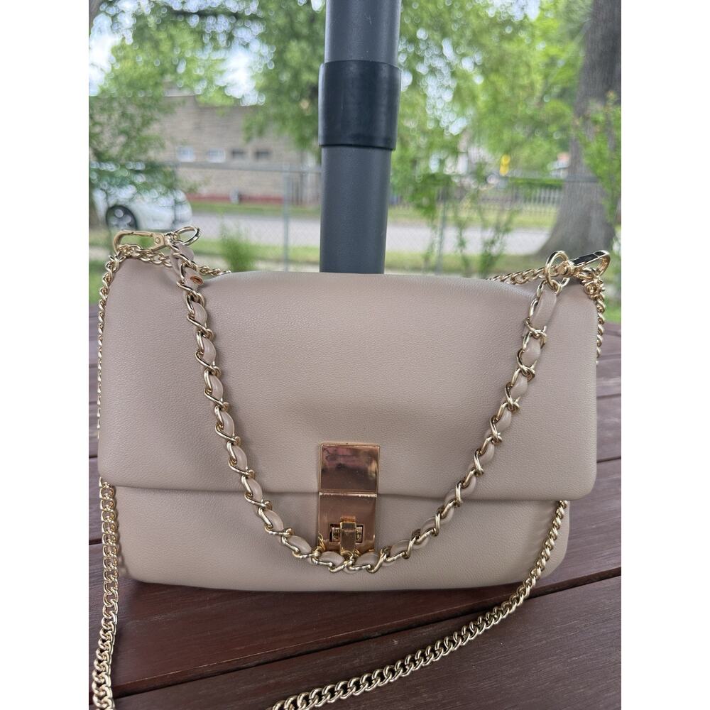 Beige Crossbody Shoulder Bag Gold Chain Strap Flap Clasp Faux Leather - Picture 3 of 13